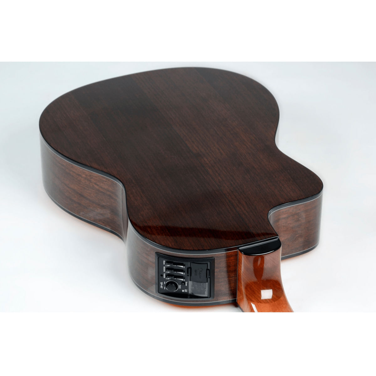 Violao-Eletroacustico-Cutaway-GC-6CE-N----Takamine-1 Violao-Eletroacustico-Cutaway-GC-6CE-N----Takamine-1