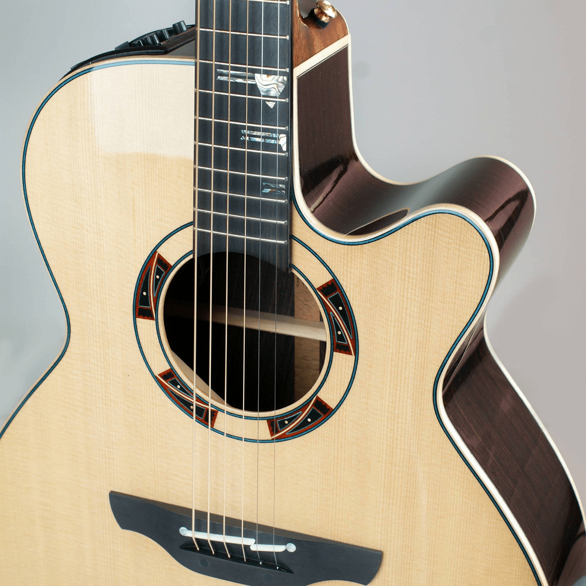 Violao-Eletroacustico-NEX-Cutaway-TSF-48C-N-CTP-3C---Takamine-4 Violao-Eletroacustico-NEX-Cutaway-TSF-48C-N-CTP-3C---Takamine-4